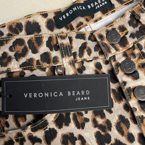 Veronica Beard Debbie 10” Skinny in Leopard - Picture 7 of 7